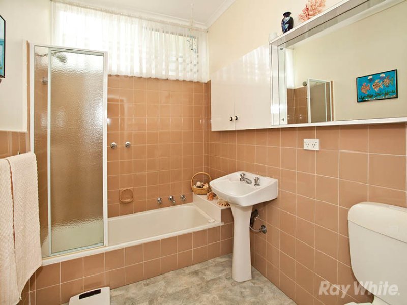 47 Greenways Road, Glen Waverley image 7