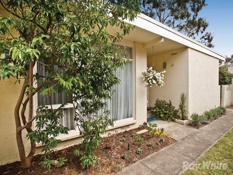 47 Greenways Road, Glen Waverley image 8