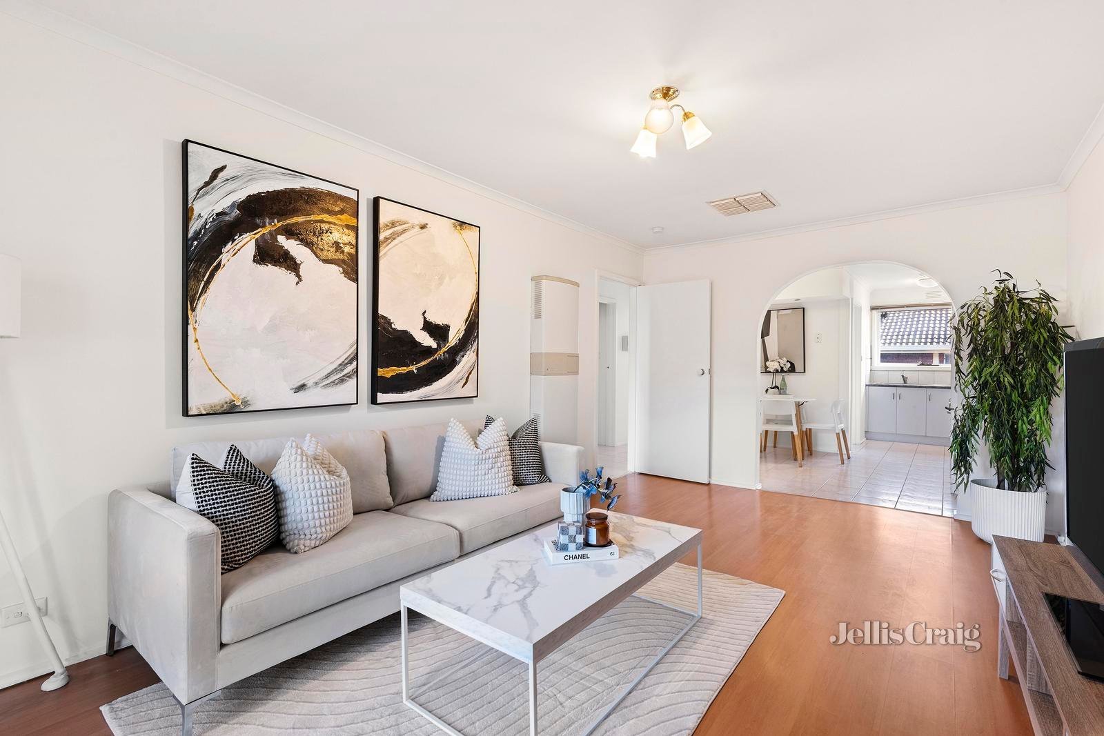 4/7 Harrison Street, Ringwood image 2