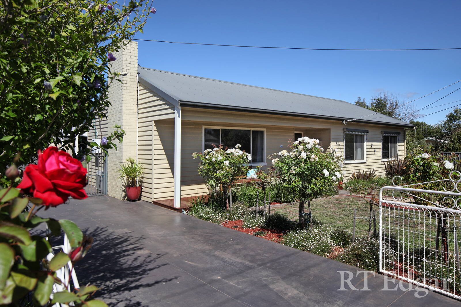 Property Gallery - Main Image