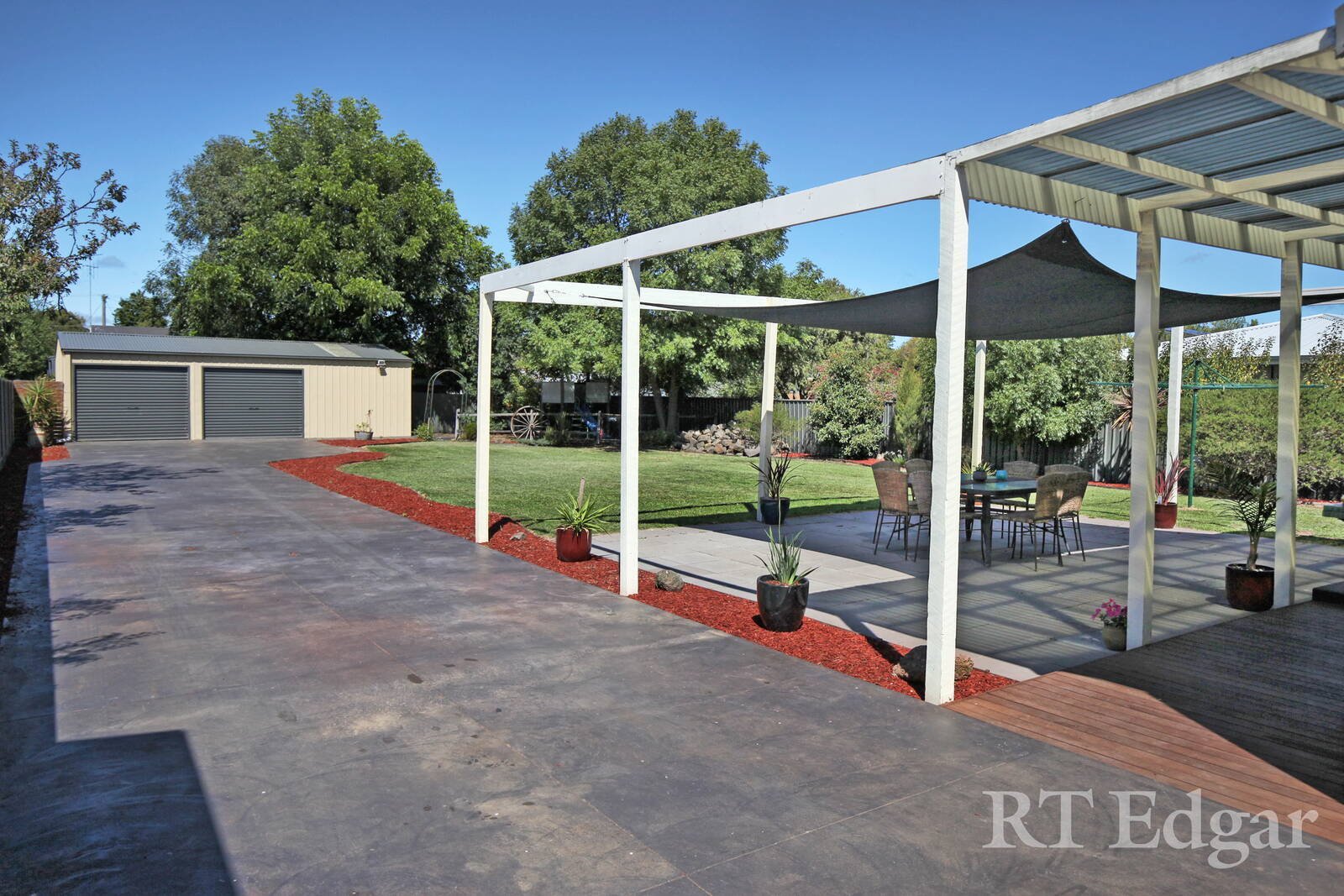 Property Gallery Thumbnail 9