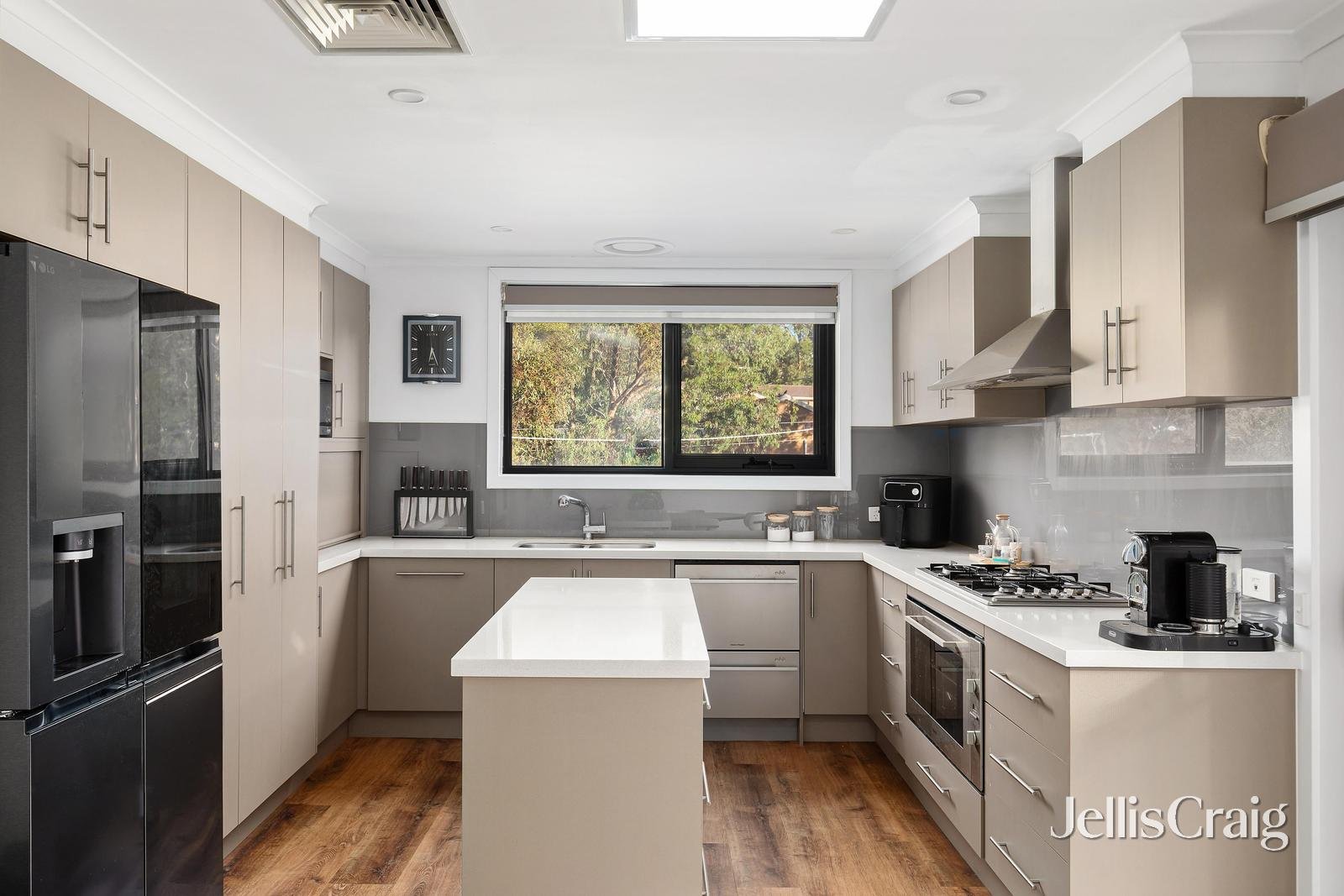 47 Kempston Street, Greensborough image 6