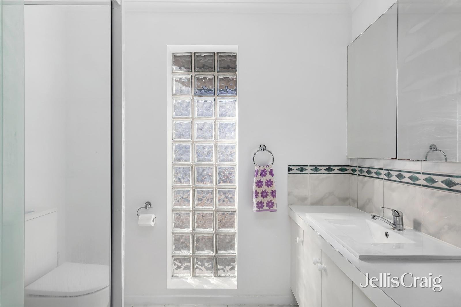 47 Kempston Street, Greensborough image 9