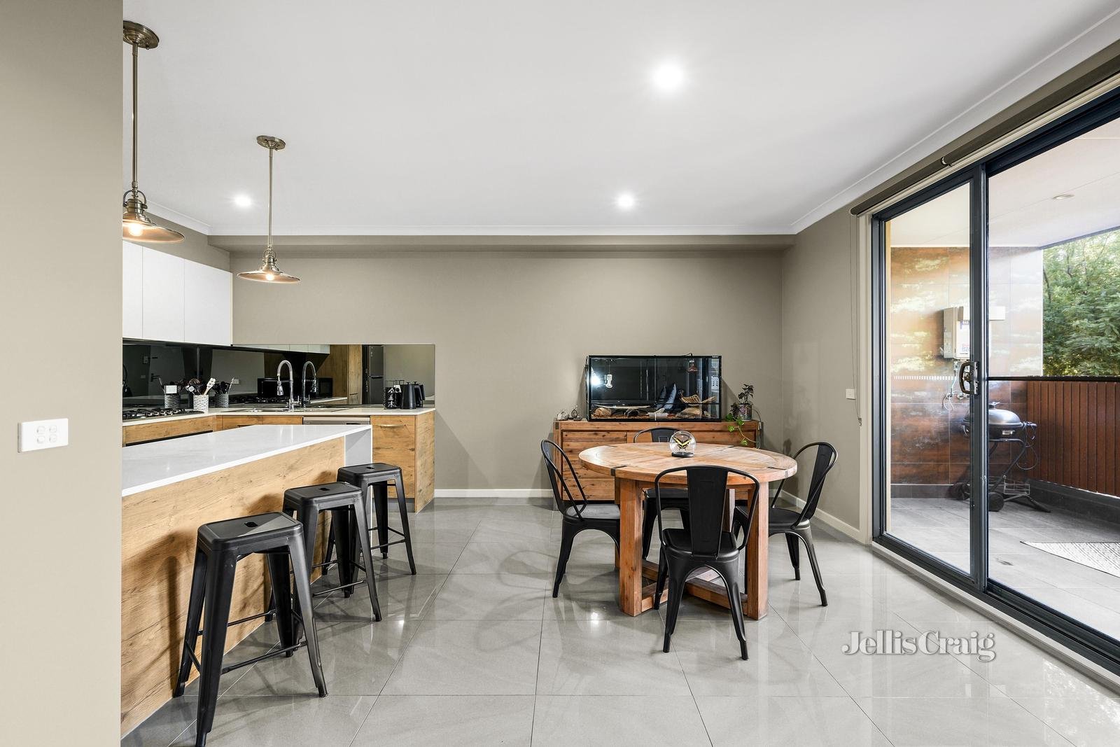 4/7 King Street, Bayswater image 4