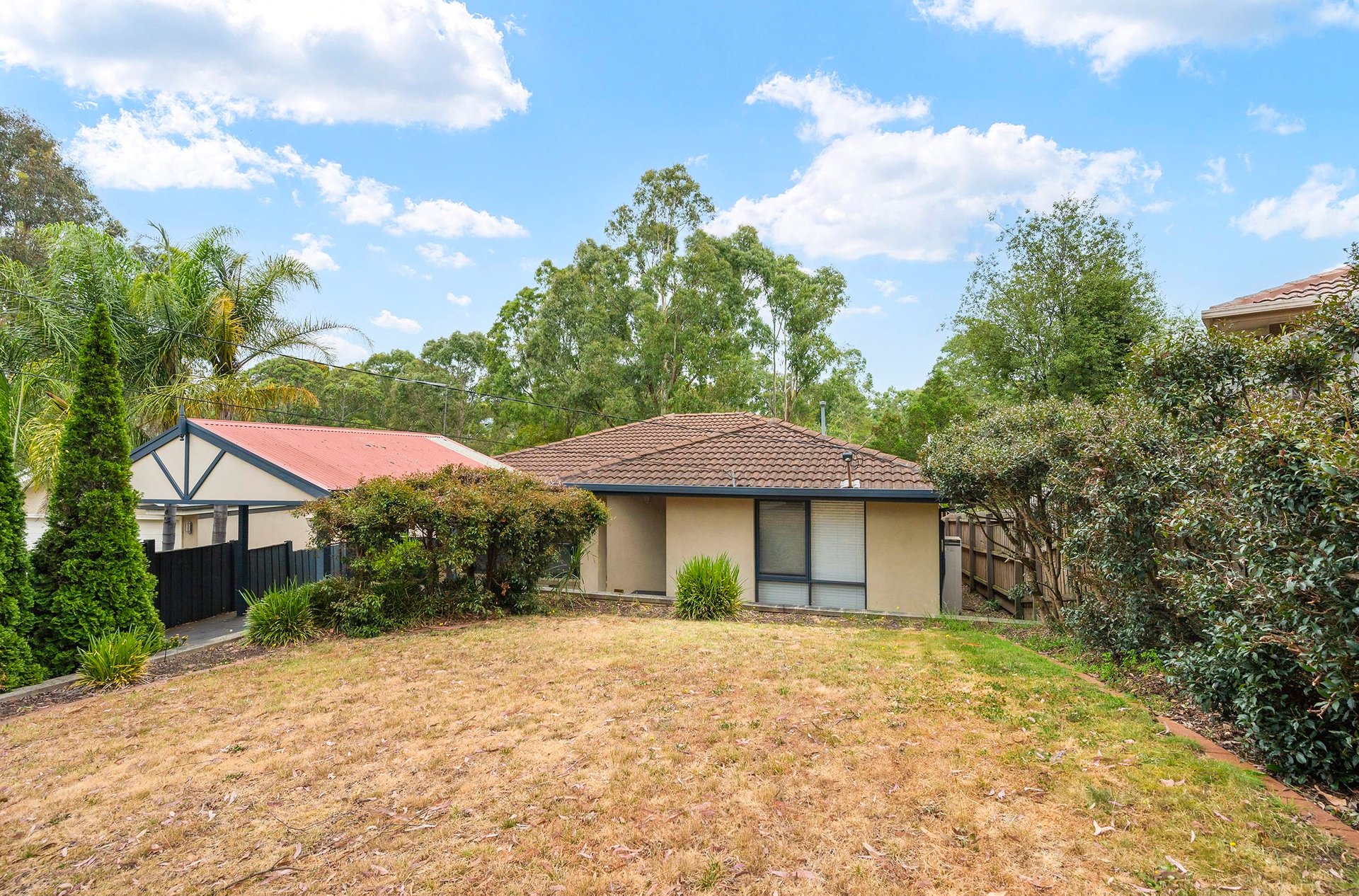 47 Little John Road, Warranwood image 1