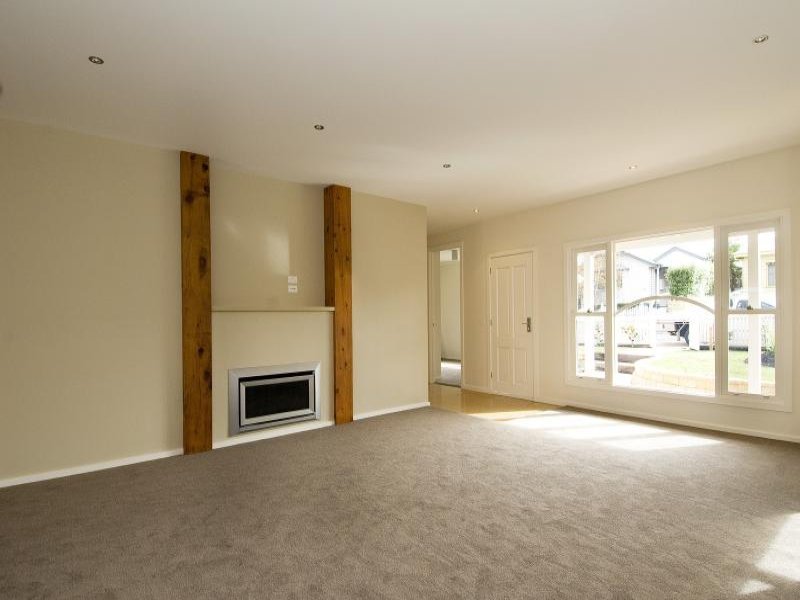47 Loch Street, East Geelong image 4