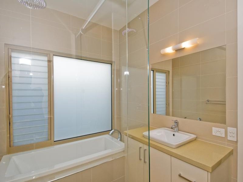 47 Loch Street, East Geelong image 7