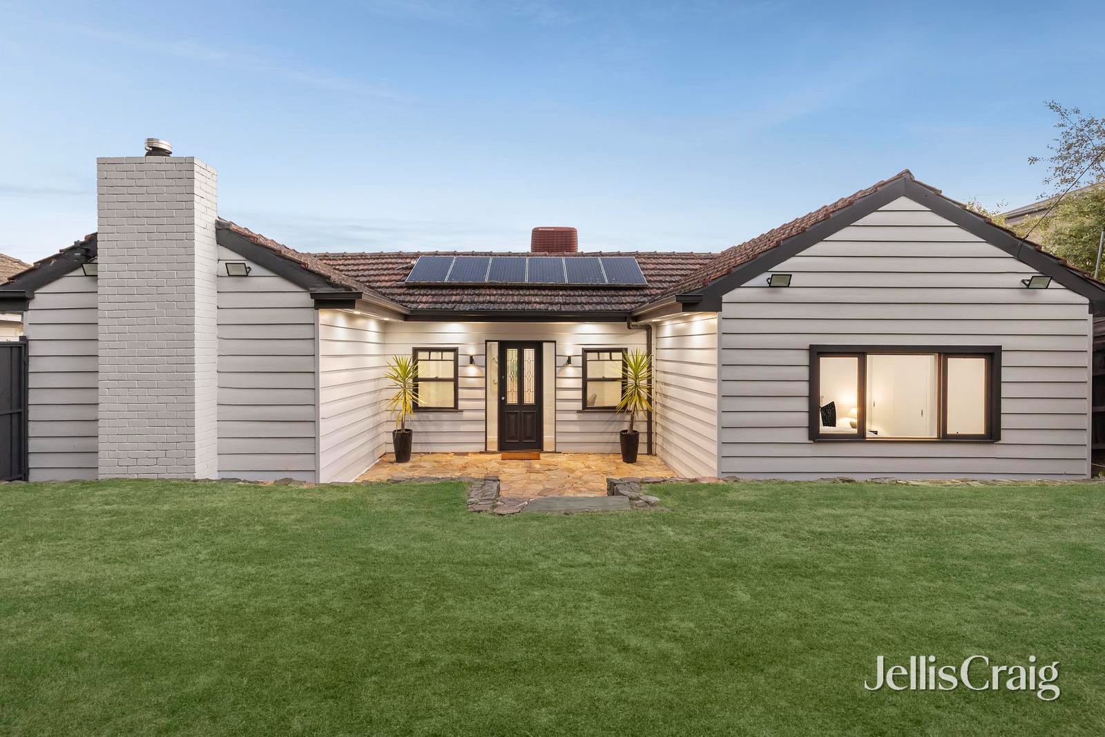 47 Loughnan Road, Ringwood image 1