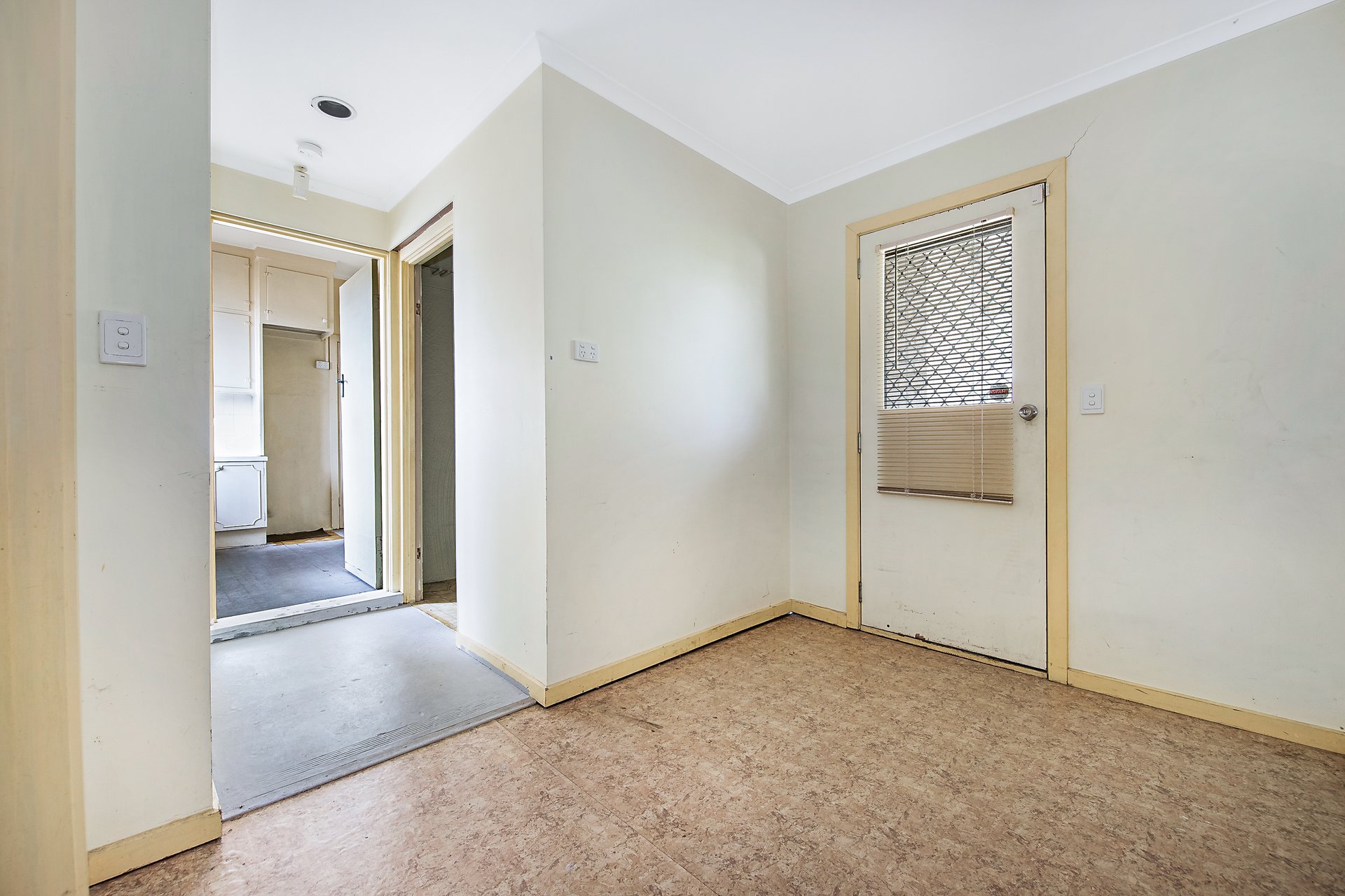 47 Margot Street, Chadstone image 6