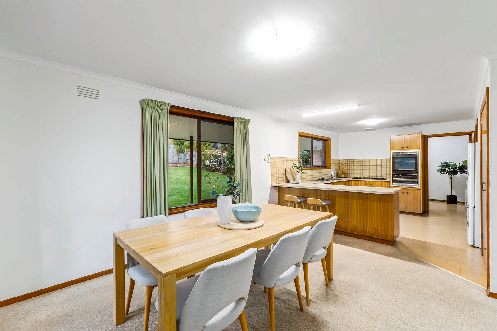 Property Gallery Thumbnail 2