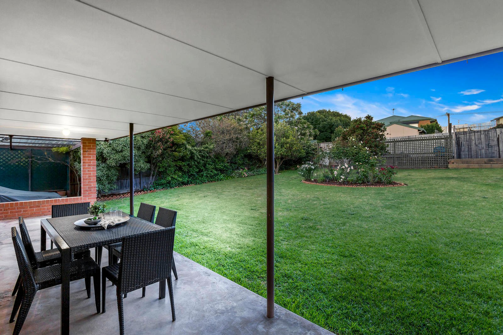 Property Gallery Thumbnail 12