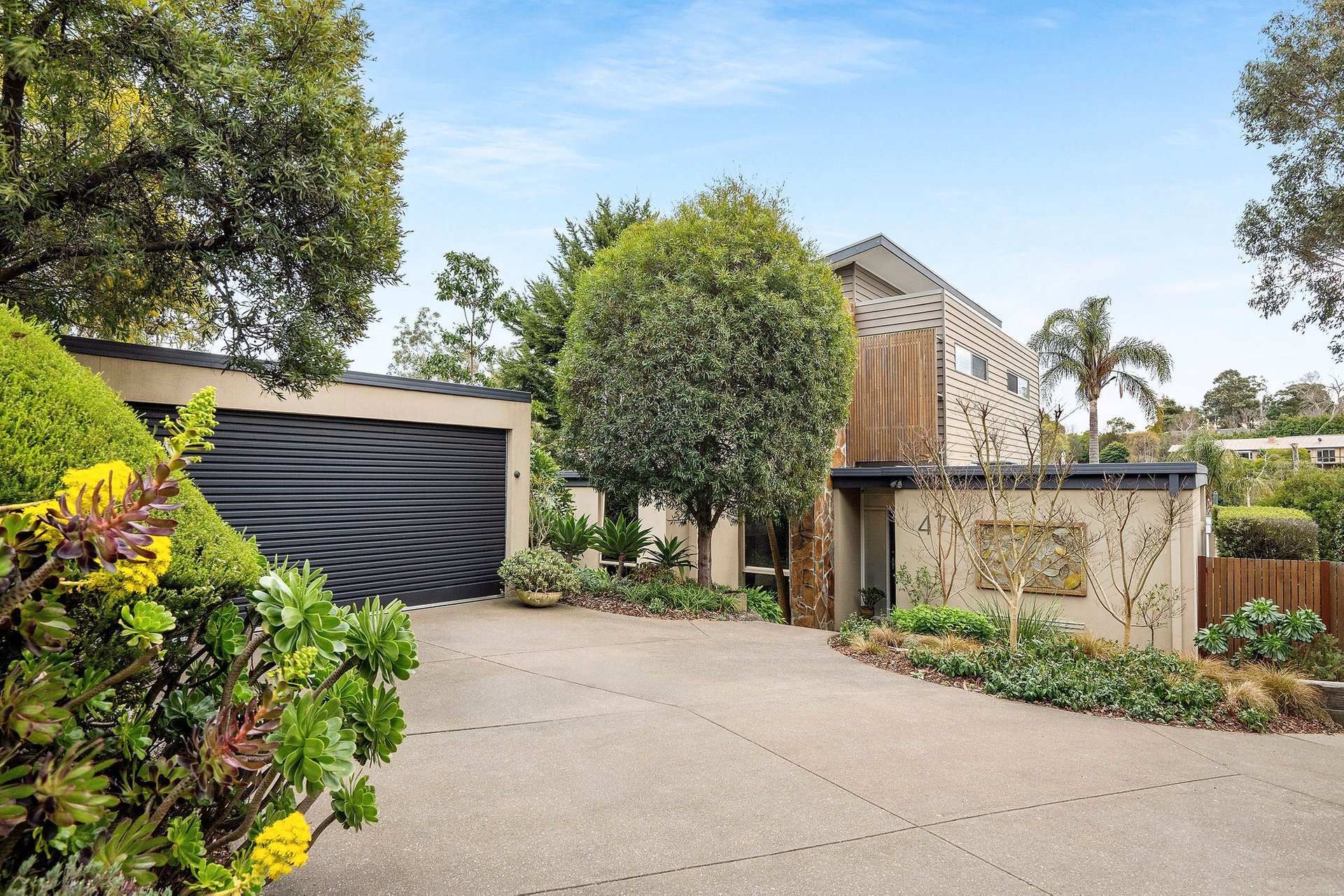 Property Gallery - Main Image