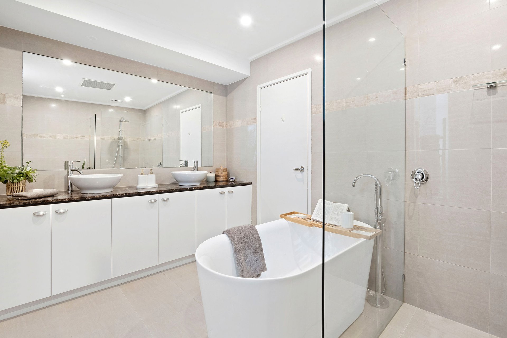 Property Gallery Thumbnail 7