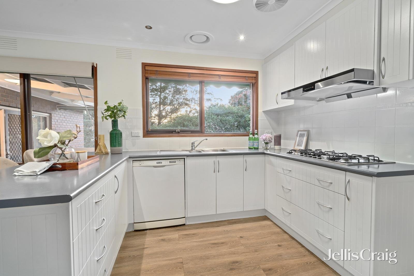 47 Mundara Drive, Ringwood image 5