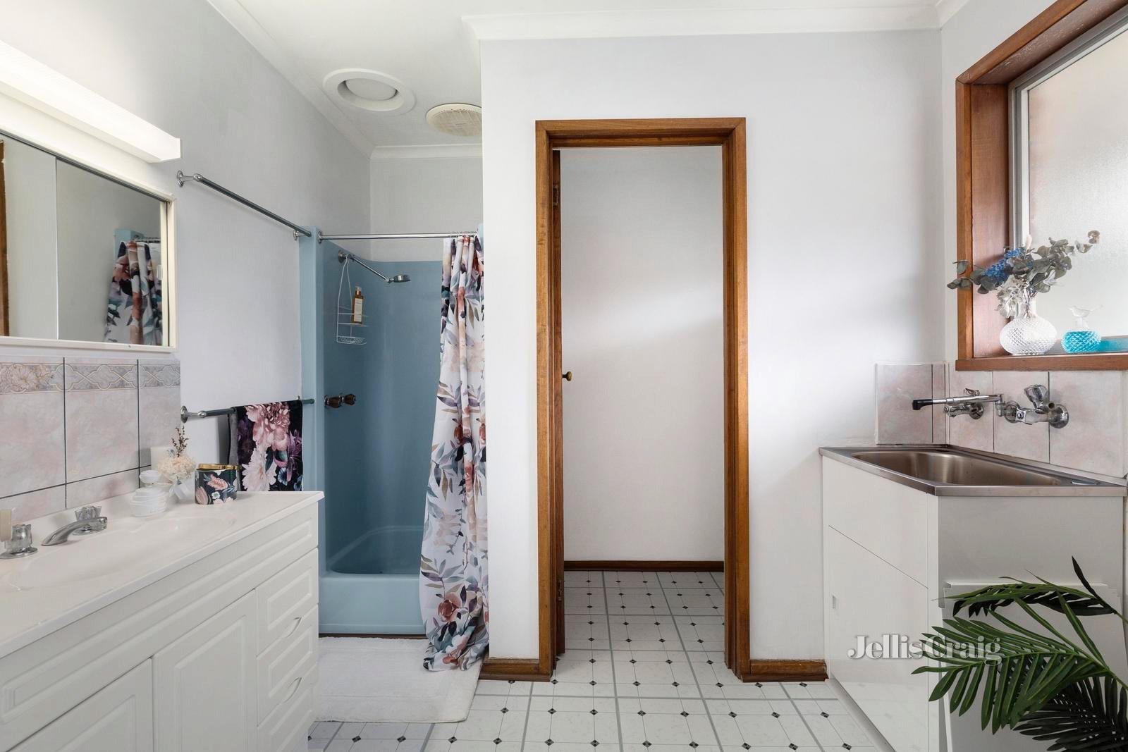 4/7 Ningana Street, Alfredton image 7