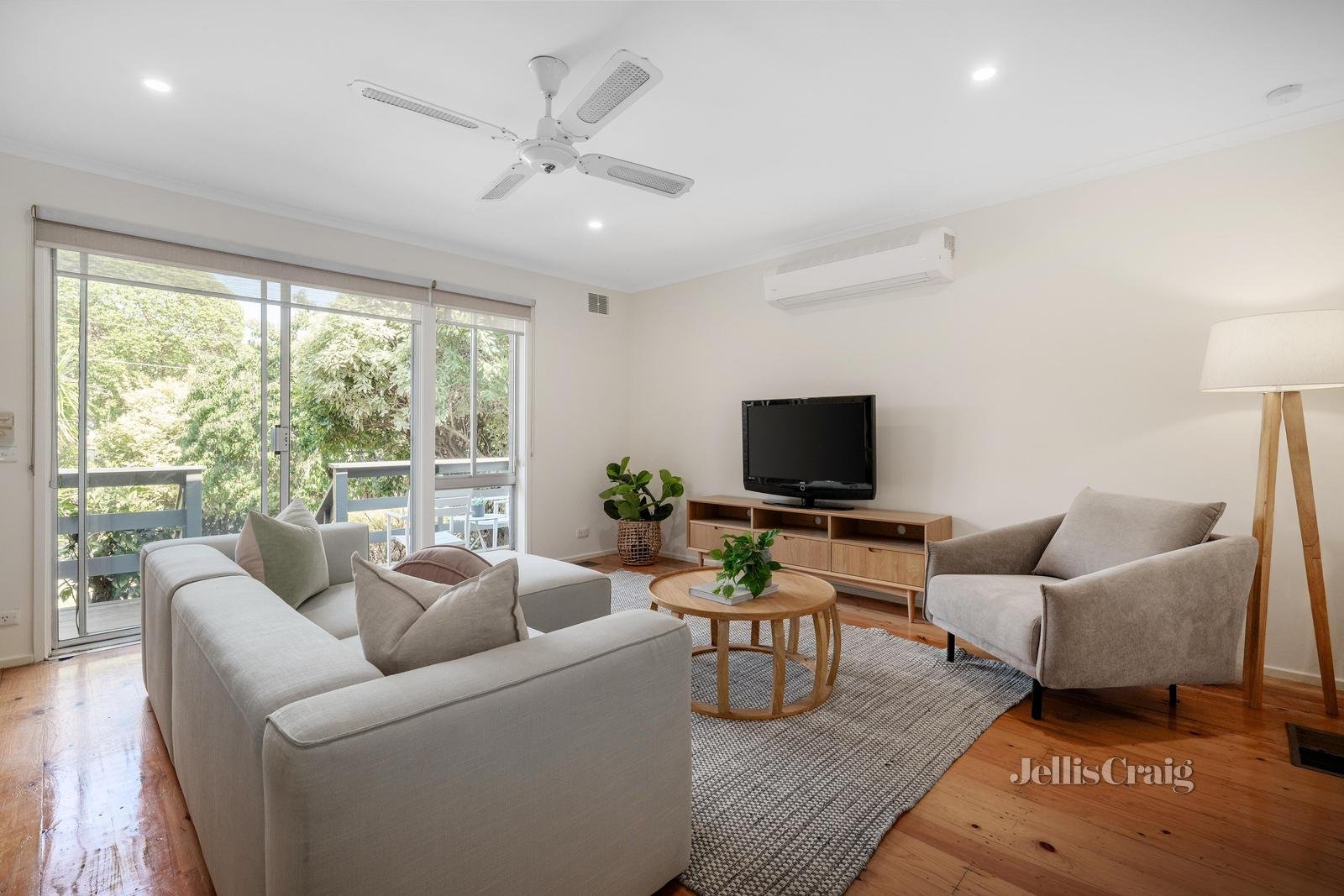 47 Ormond Avenue, Mitcham image 3