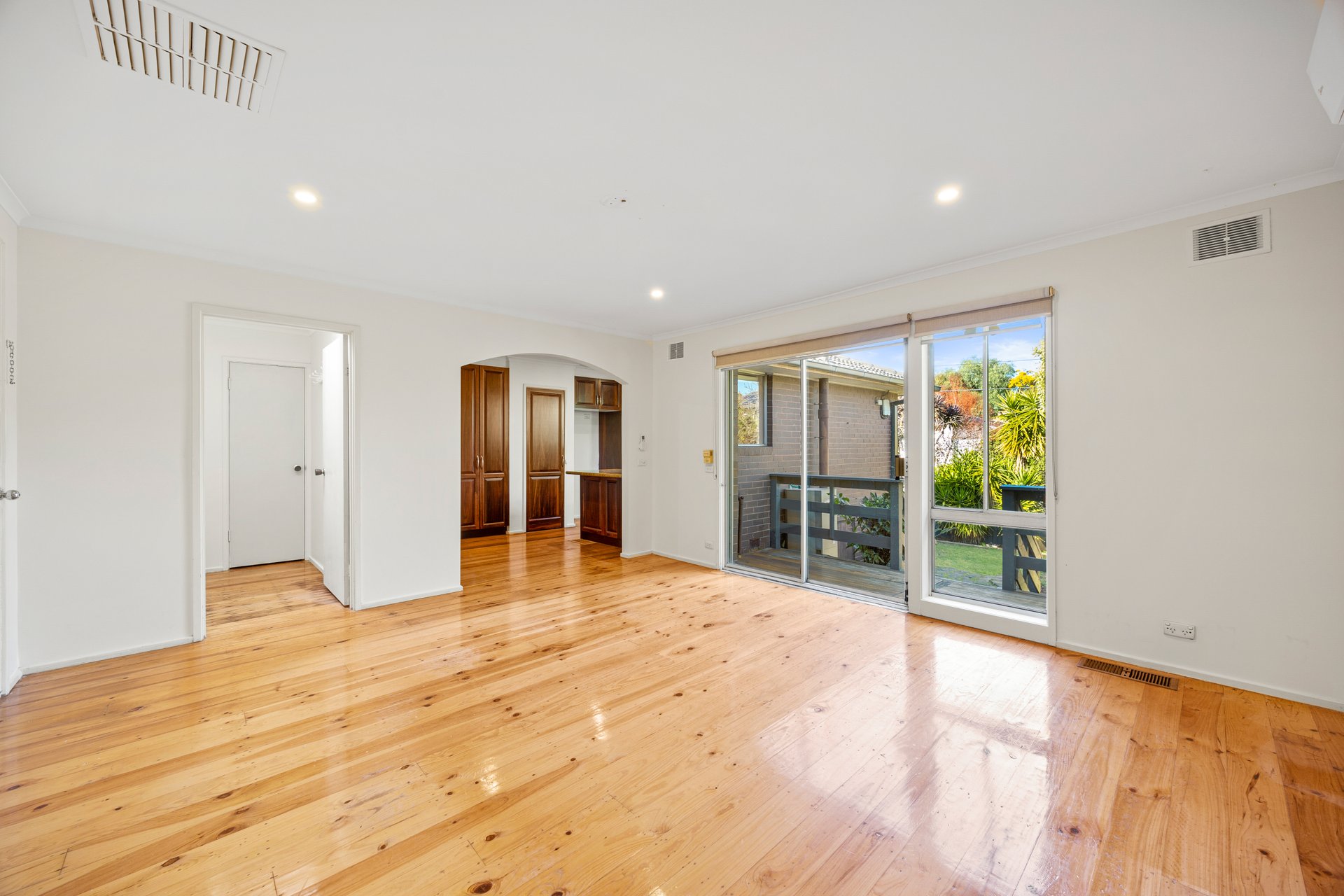 47 Ormond Avenue, Mitcham image 4