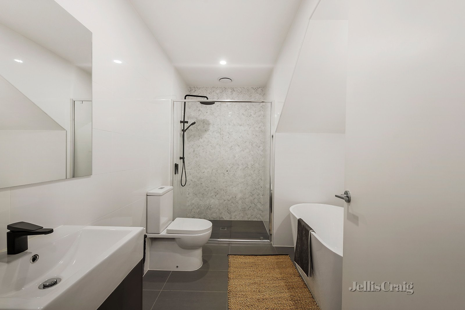 4/7 Orr Street, Heidelberg Heights image 4