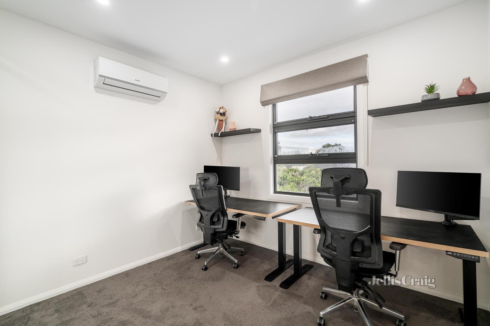 47 Outlook Road, Mount Waverley image 9