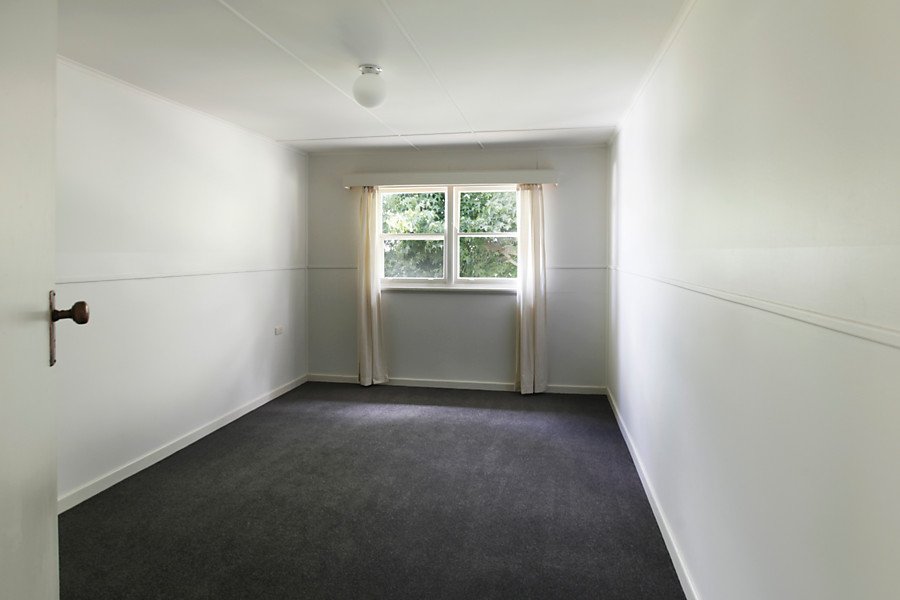Property Gallery Thumbnail 8