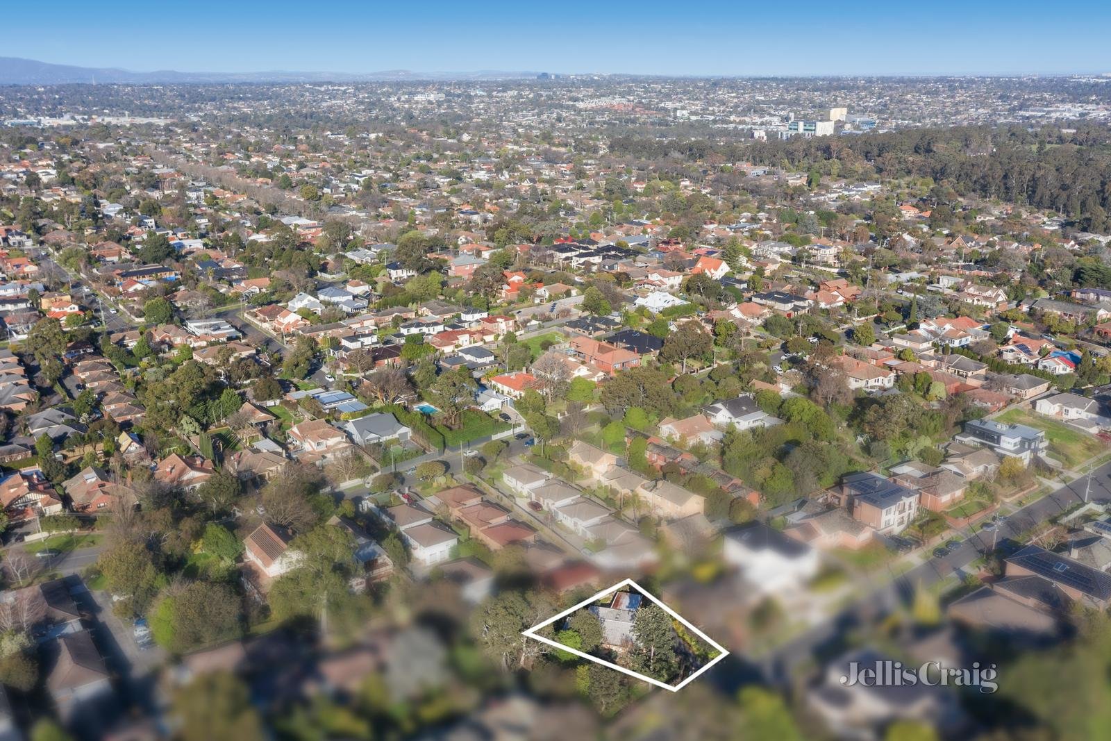 47 Russell Street, Surrey Hills image 9