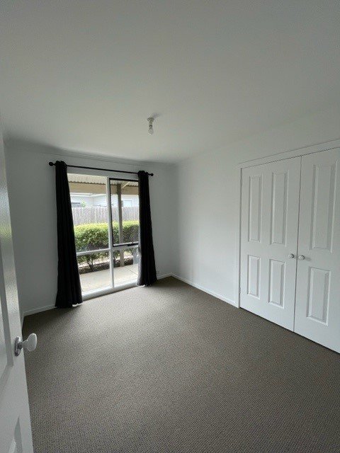 Property Gallery Thumbnail 6