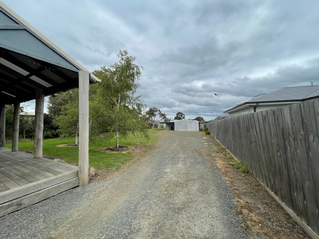 Property Gallery Thumbnail 9