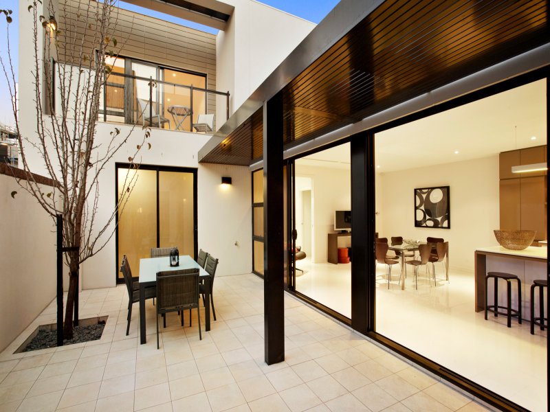 47 South Wharf Drive, Docklands image 5