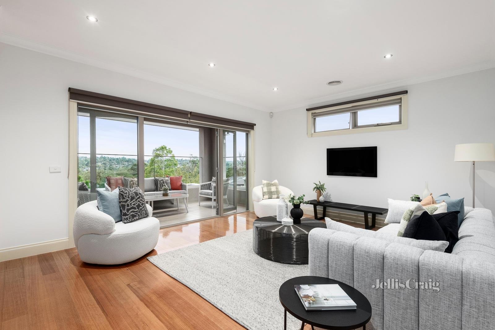 47 The Range Boulevard, Croydon image 3