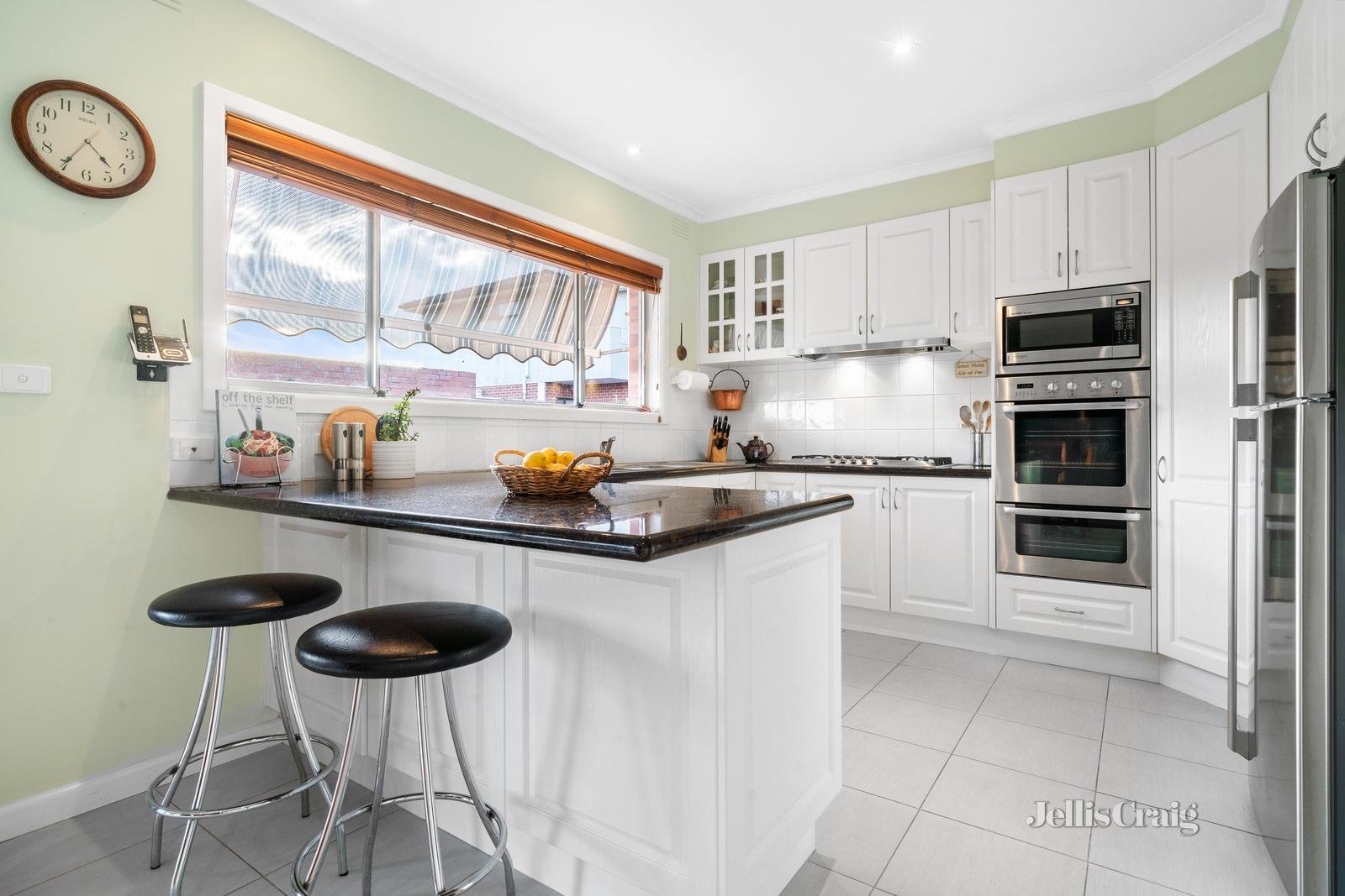 47 Tram Road, Doncaster image 5