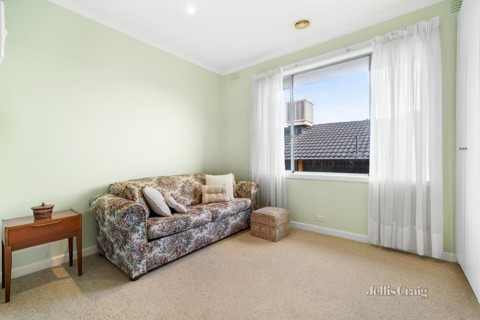 47 Tram Road, Doncaster image 6