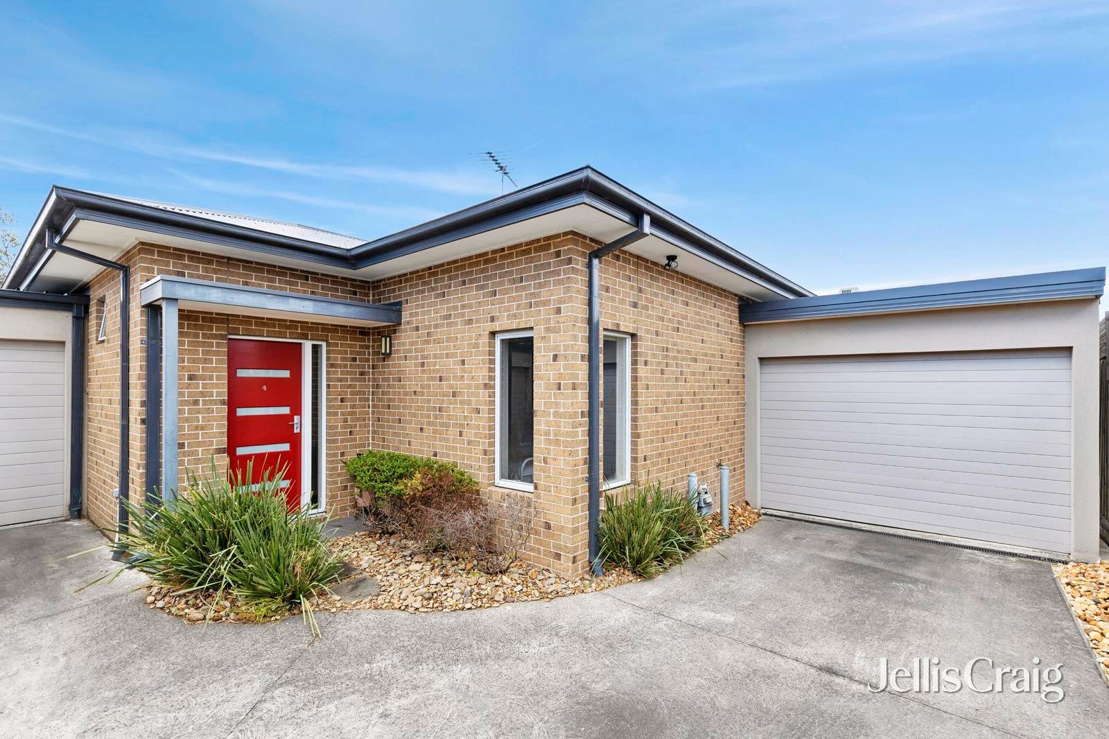 4/7 Trewheela Avenue, Manifold Heights image 1