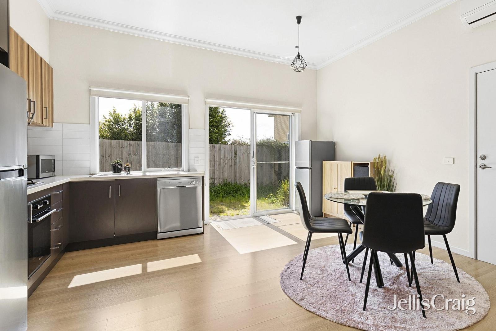 4/7 Trewheela Avenue, Manifold Heights image 5