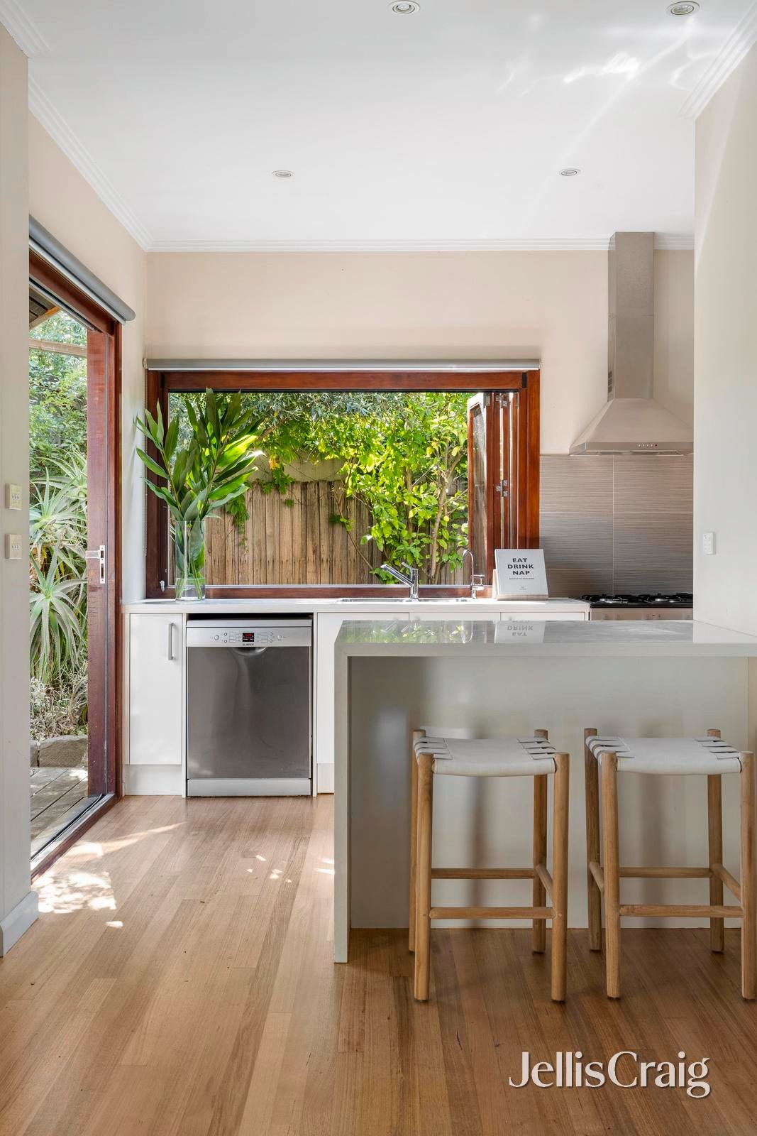 47 Tudor Street, Richmond image 9