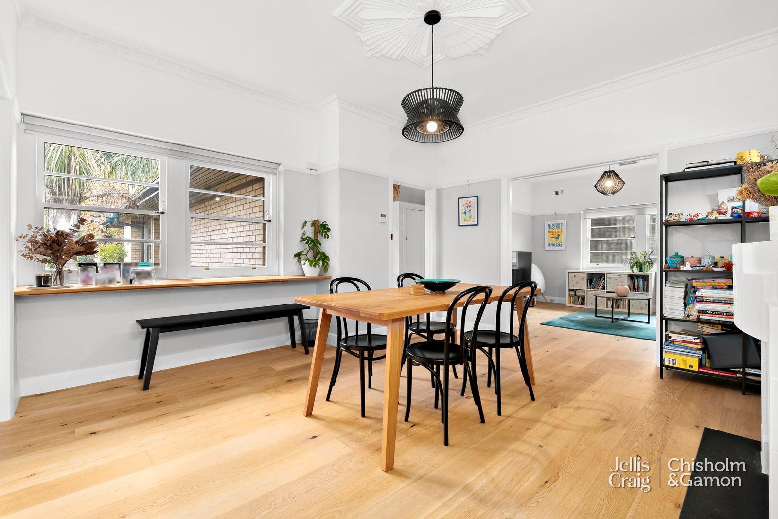 4/7 Vautier Street, Elwood image 3