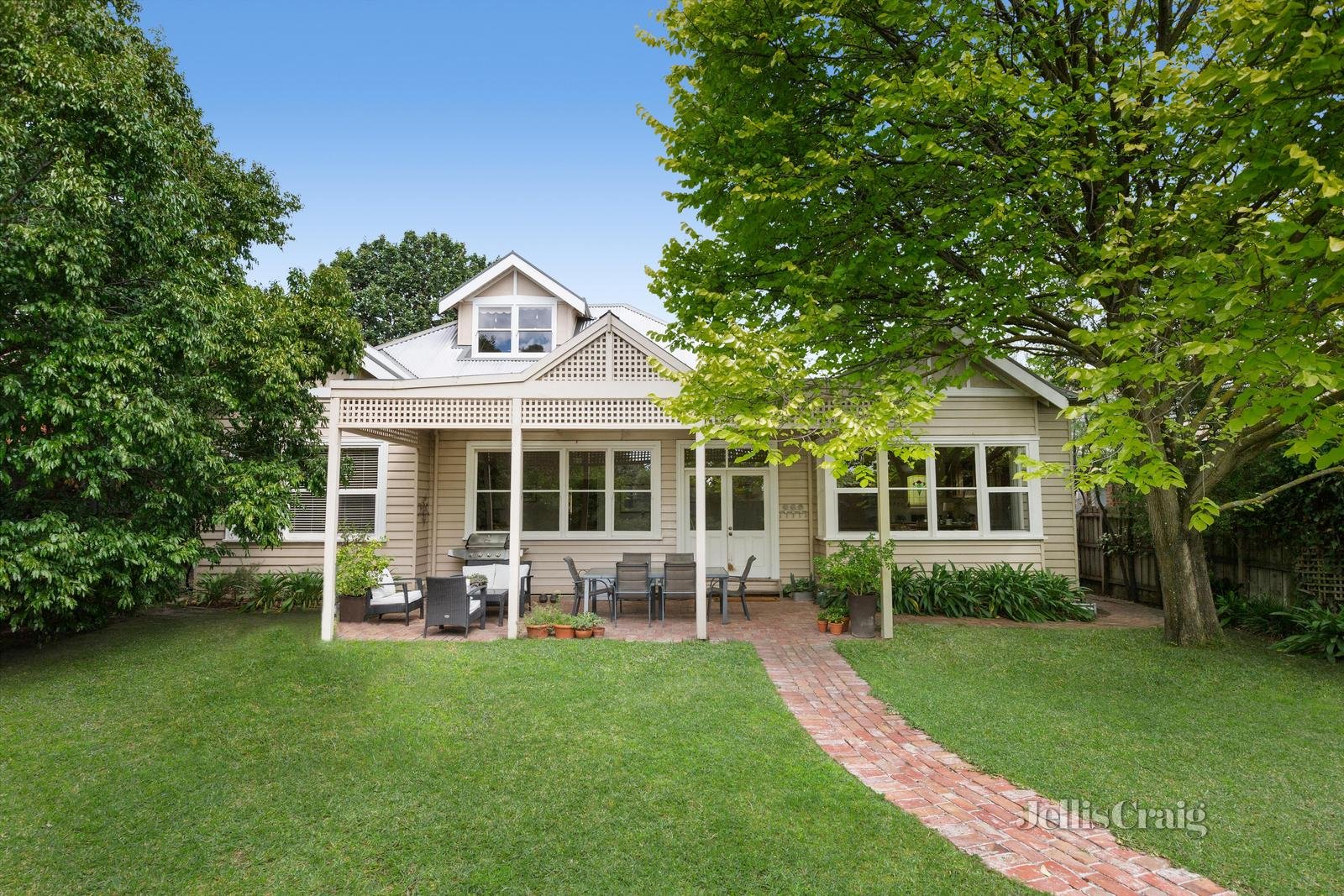 47 Weybridge Street, Surrey Hills image 10