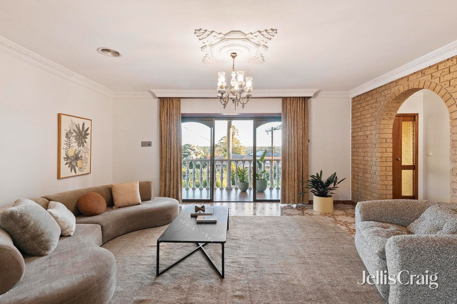 47 Whittens Lane, Doncaster image 4