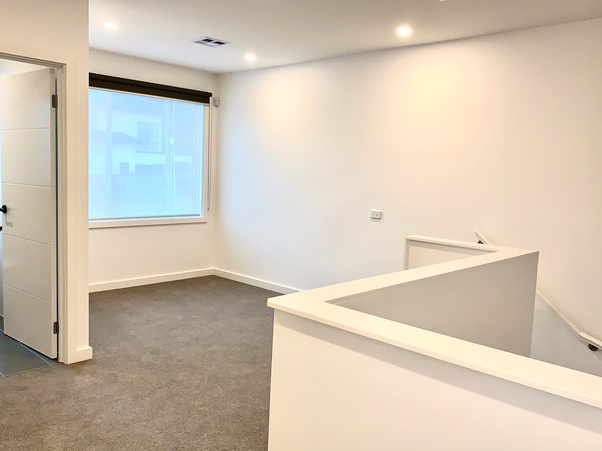 Property Gallery Thumbnail 9