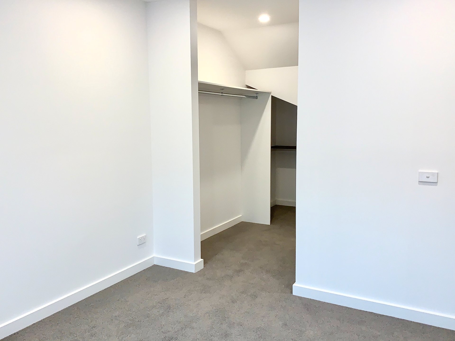 Property Gallery Thumbnail 7