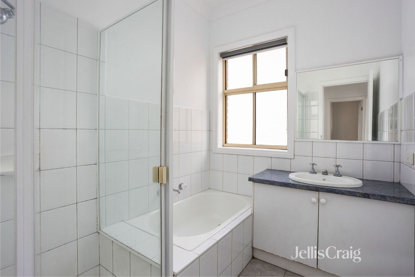 4/70 Kororoit Creek Road, Williamstown image 7