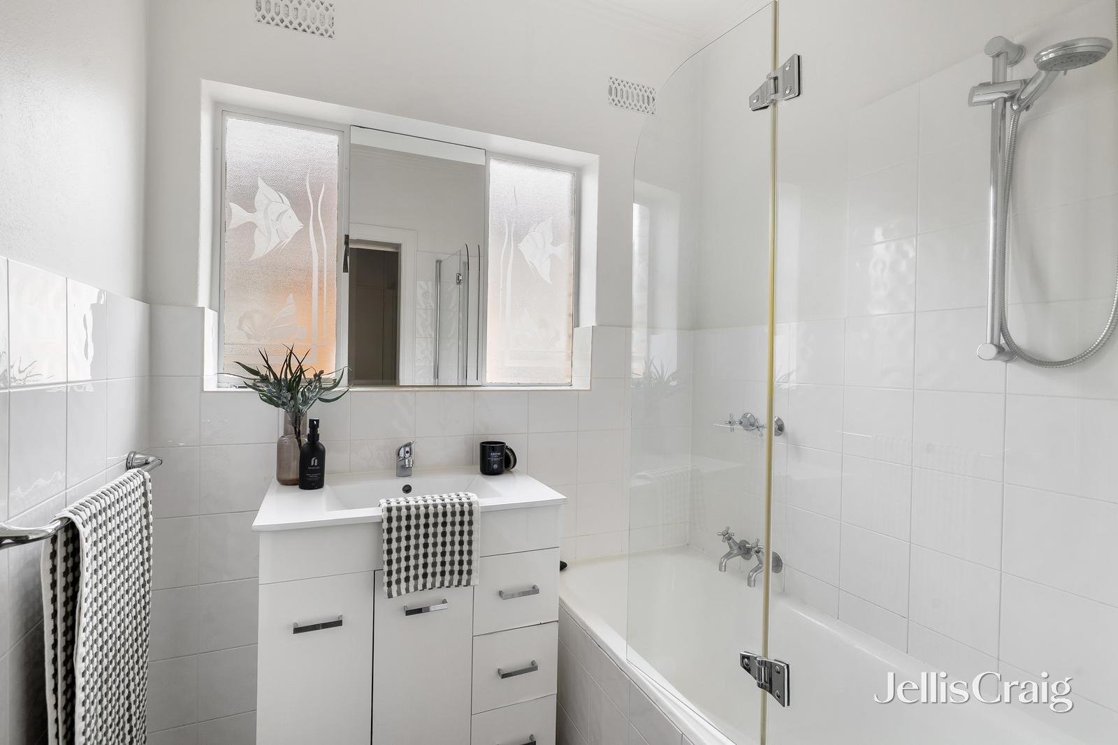4/710 Orrong Road, Toorak image 8