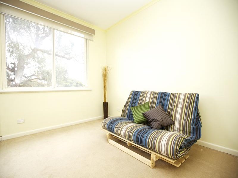 4/71A Holmes Street, Brunswick East image 5