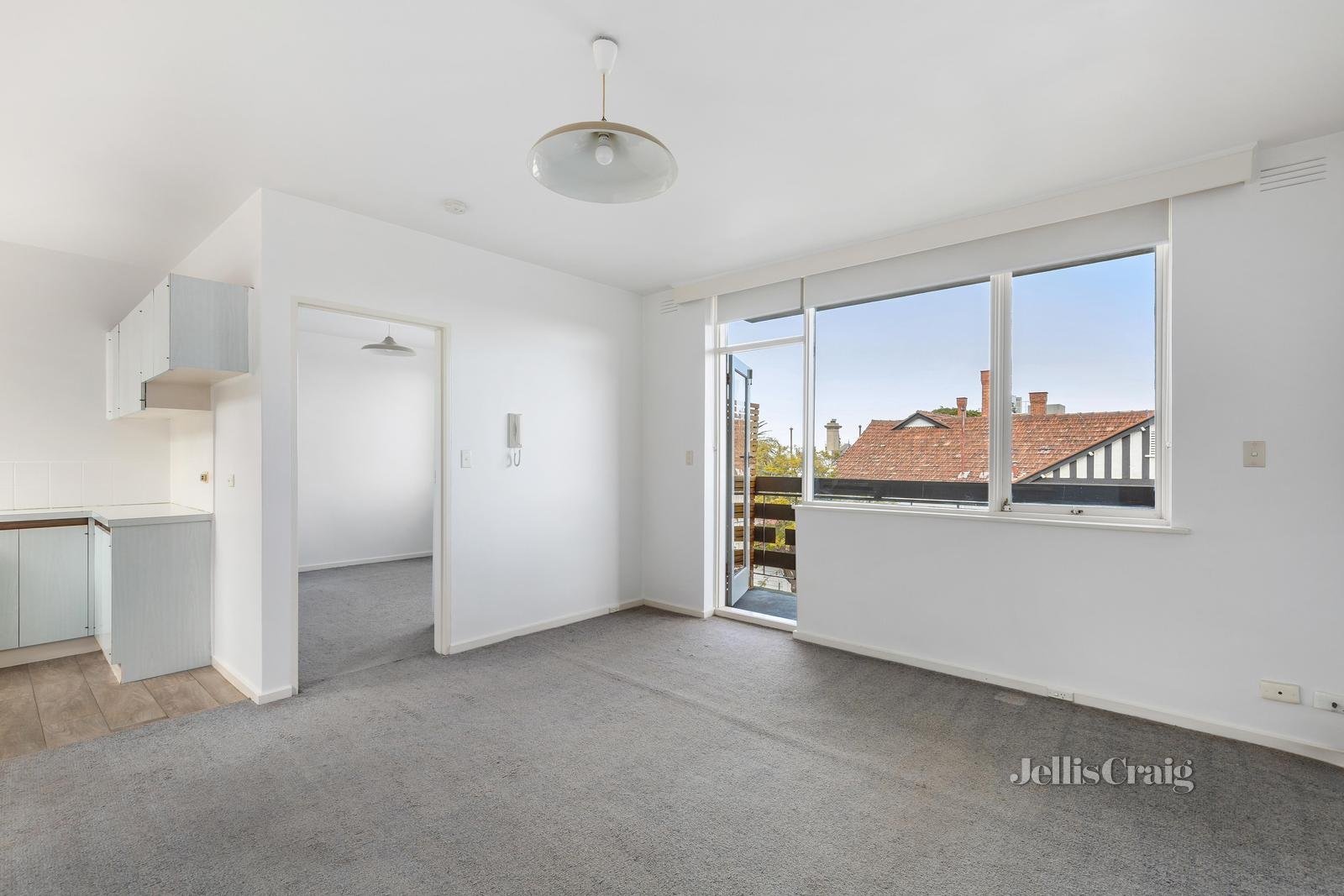 4/72 Barkly Street, St Kilda image 4