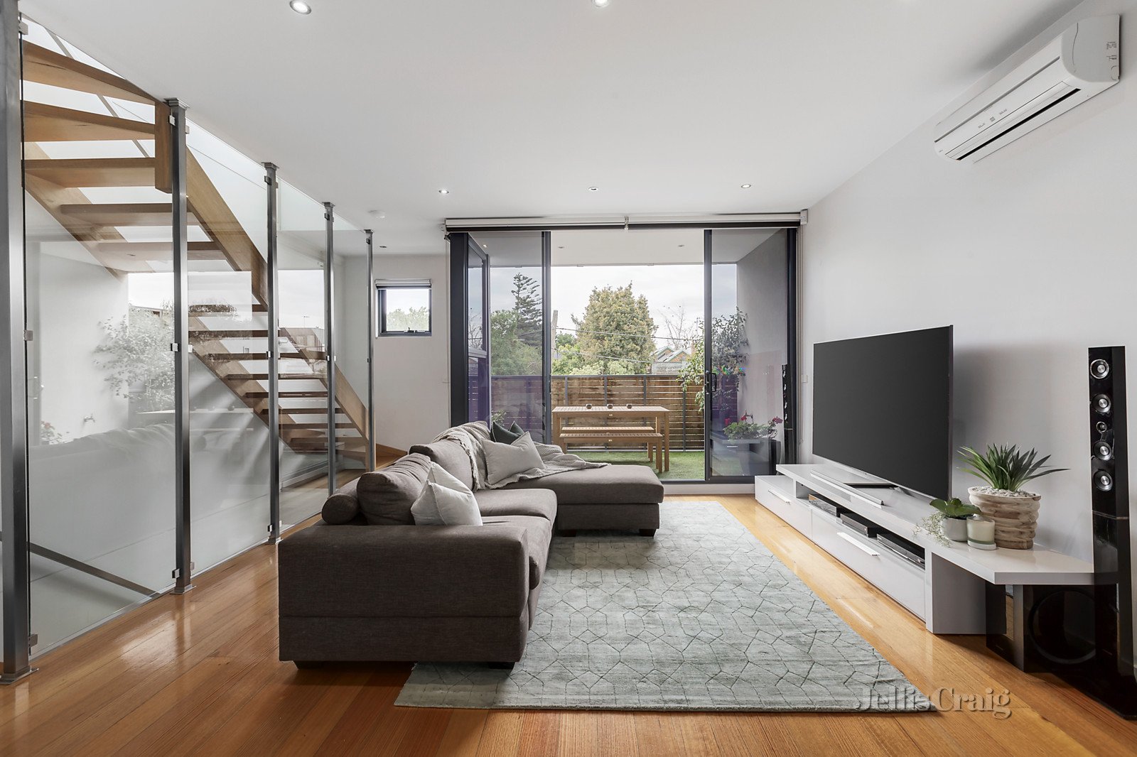 4/72 Charles Street, Abbotsford image 1