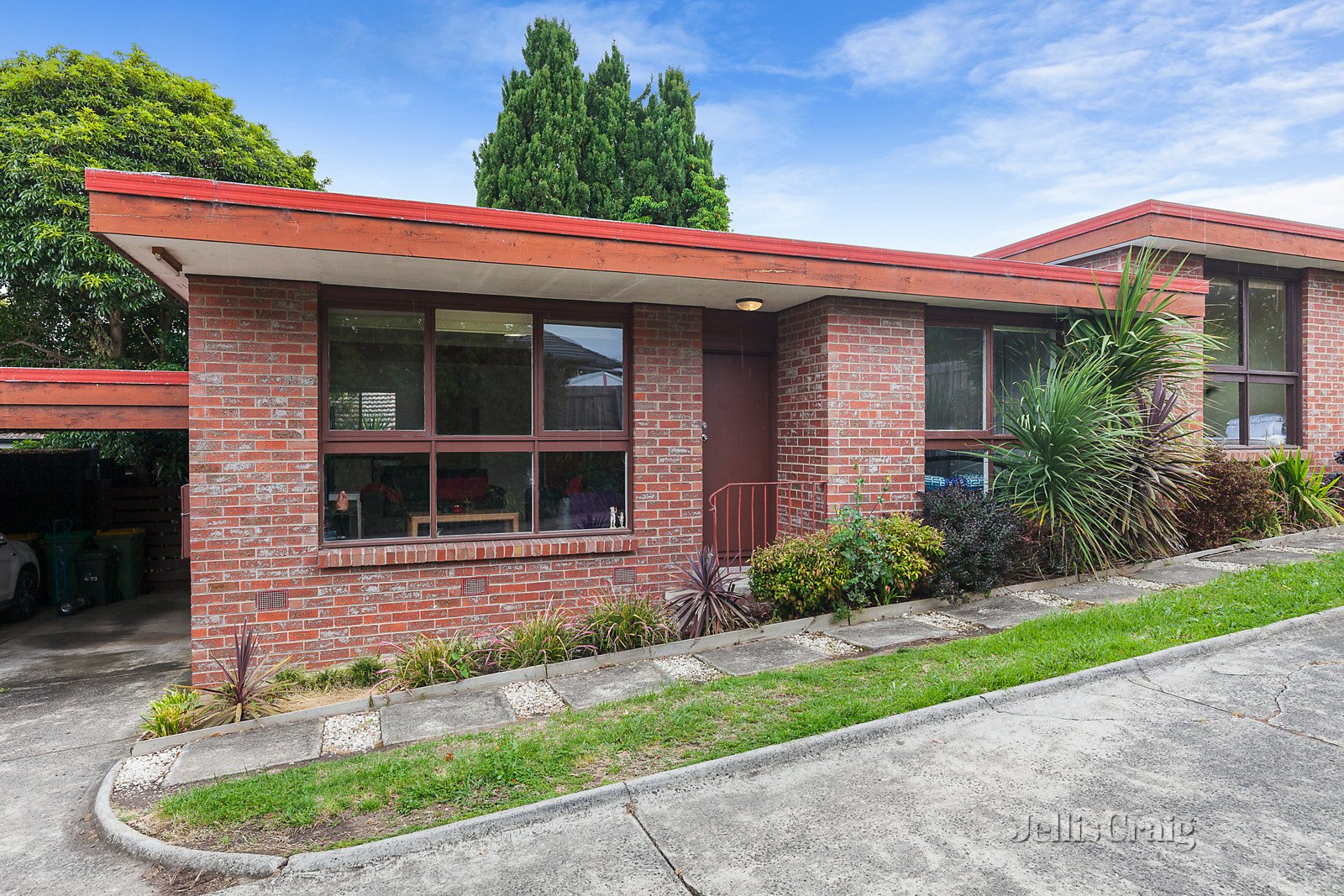 4/72 Nell Street, Greensborough image 1