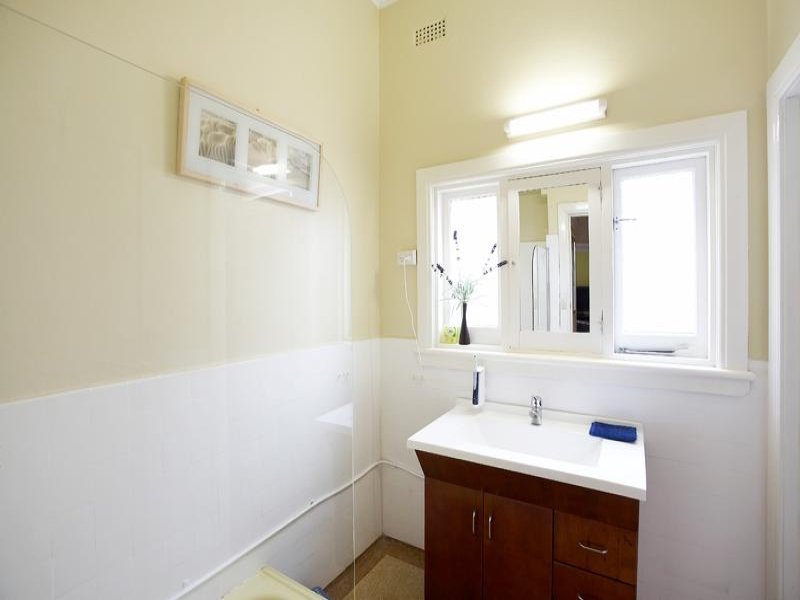 472 Whitehorse Road, Surrey Hills image 5