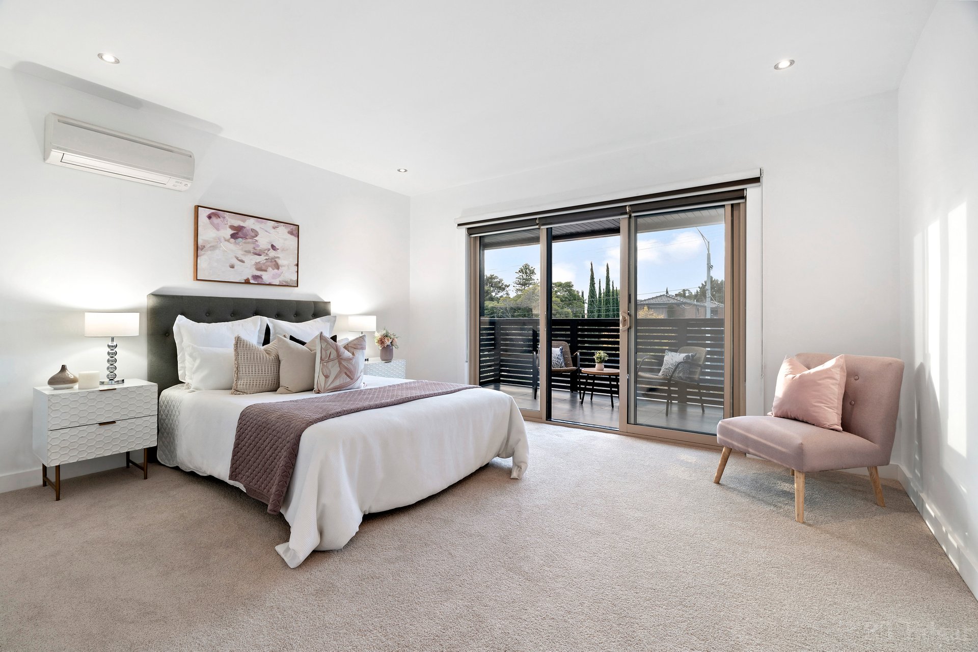 Property Gallery Thumbnail 11