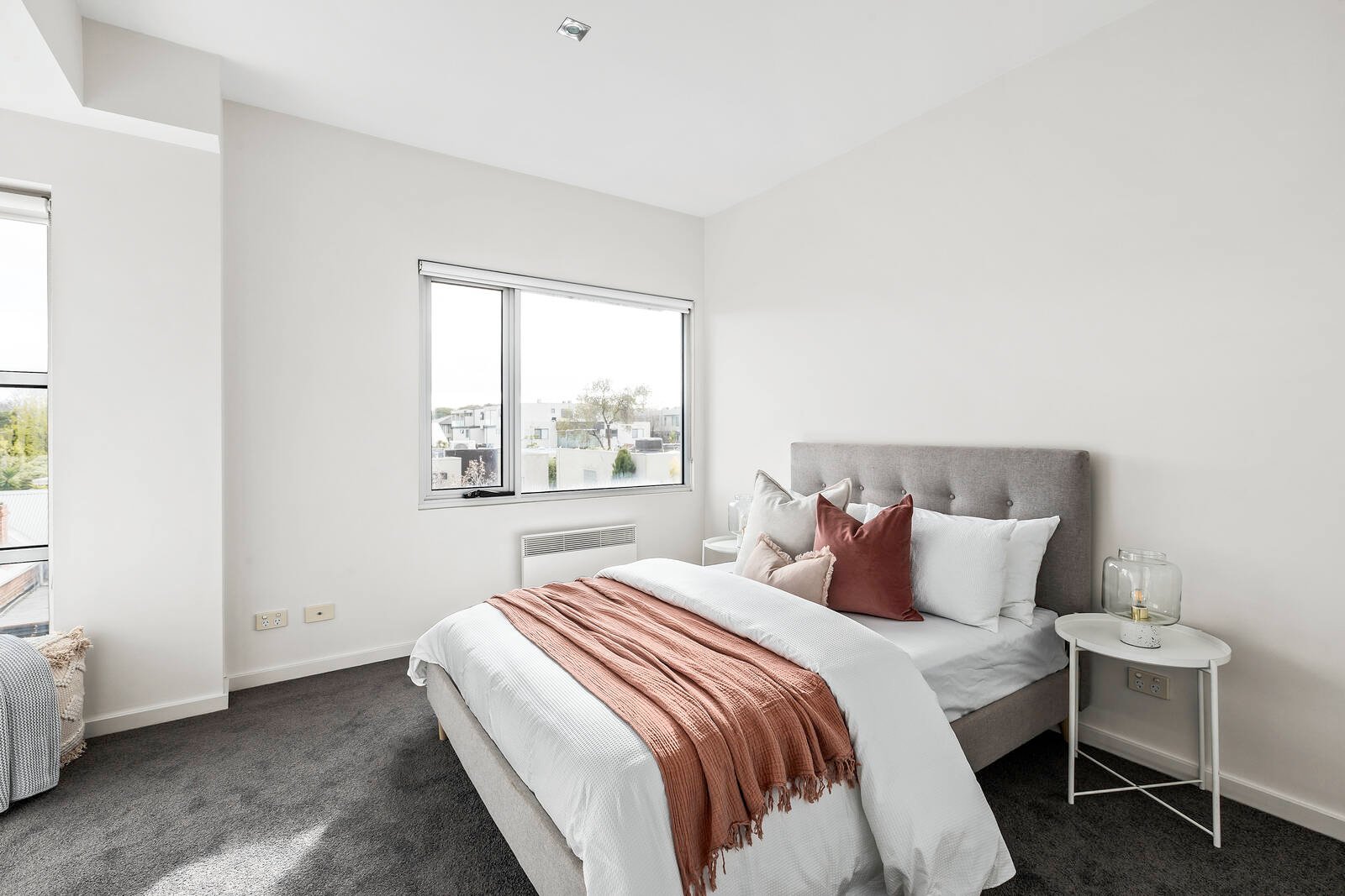 Property Gallery Thumbnail 8