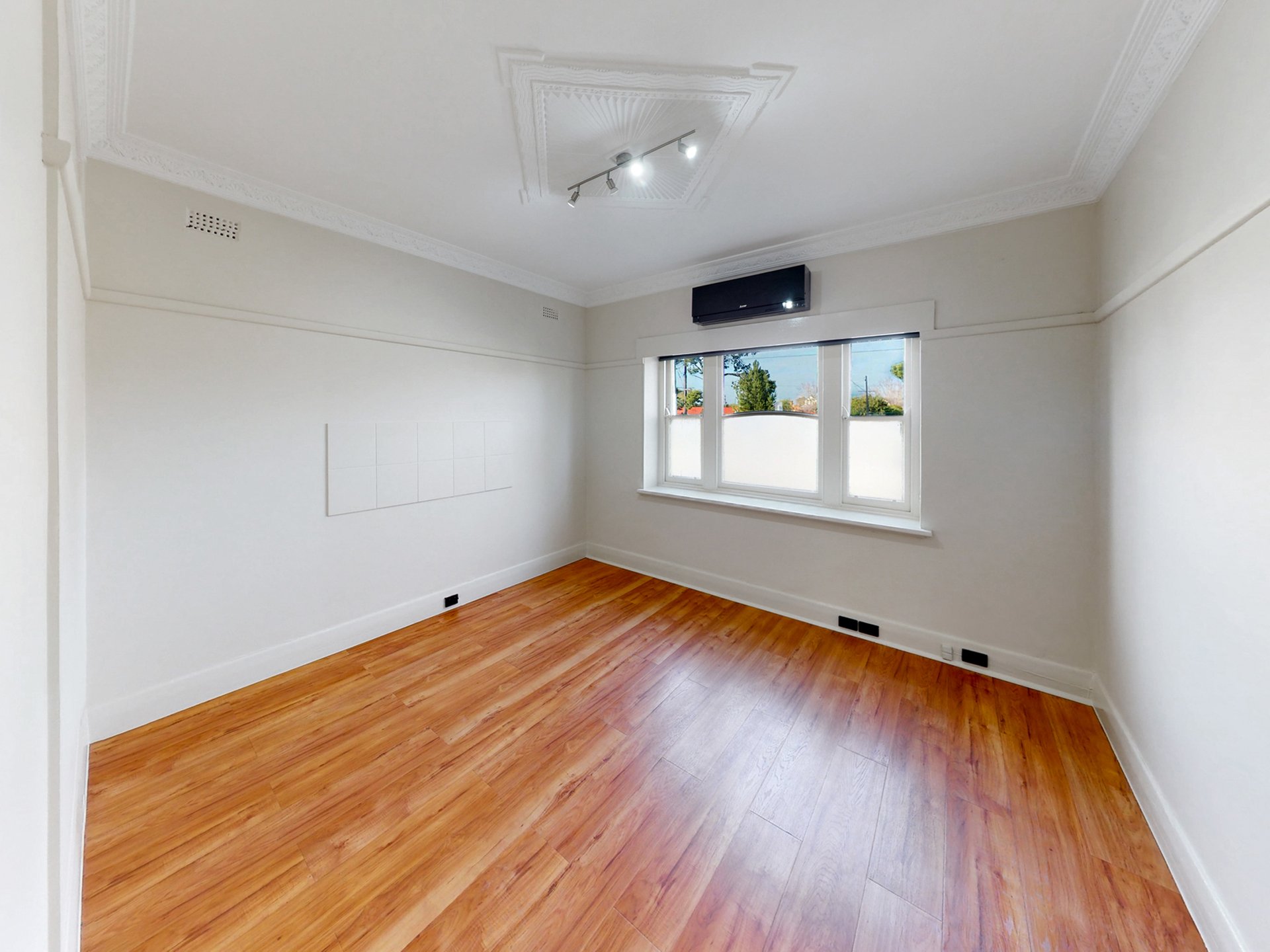 474 Racecourse Road, Flemington image 5