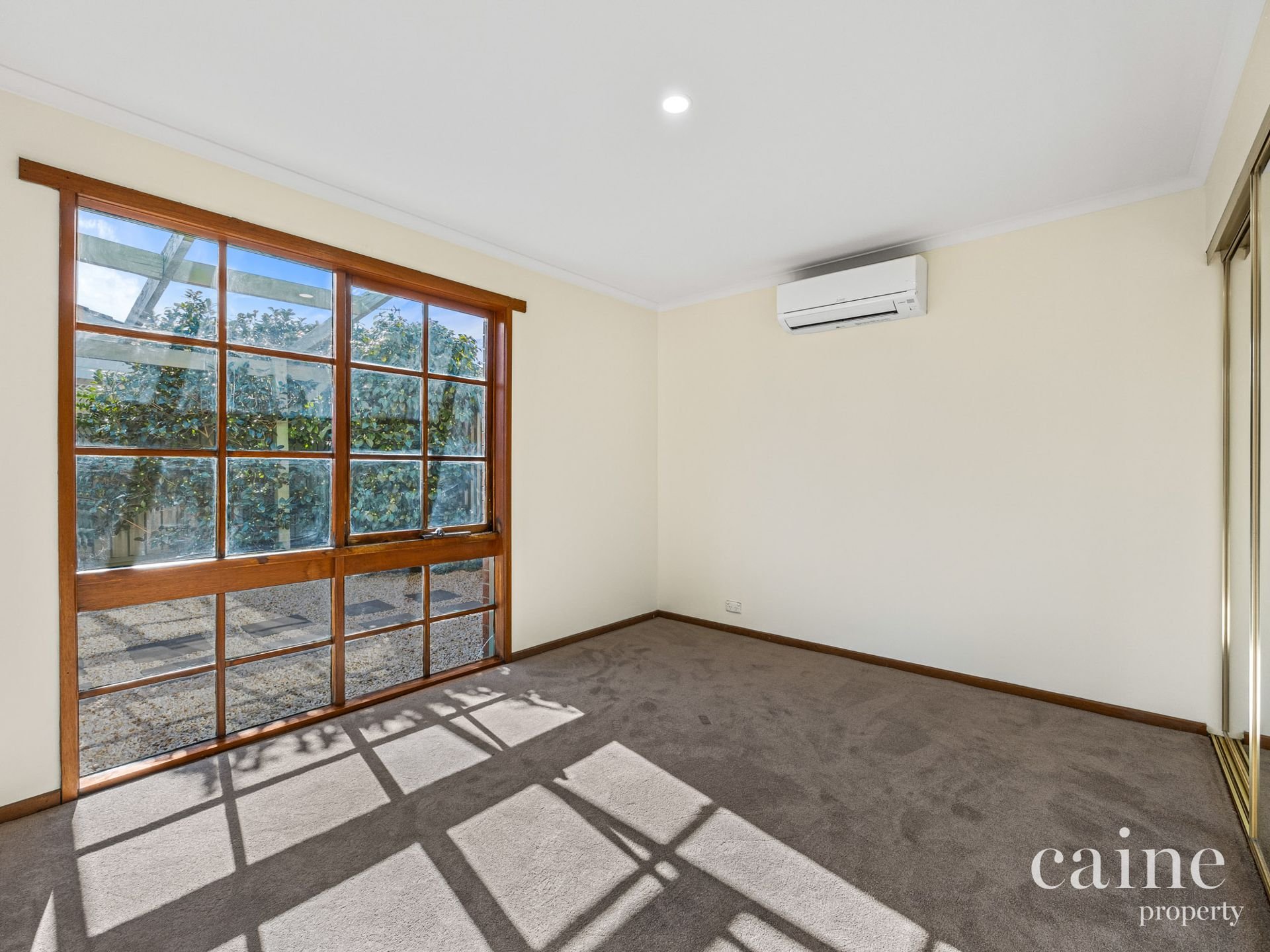 4/75 Longley Street, Alfredton image 10